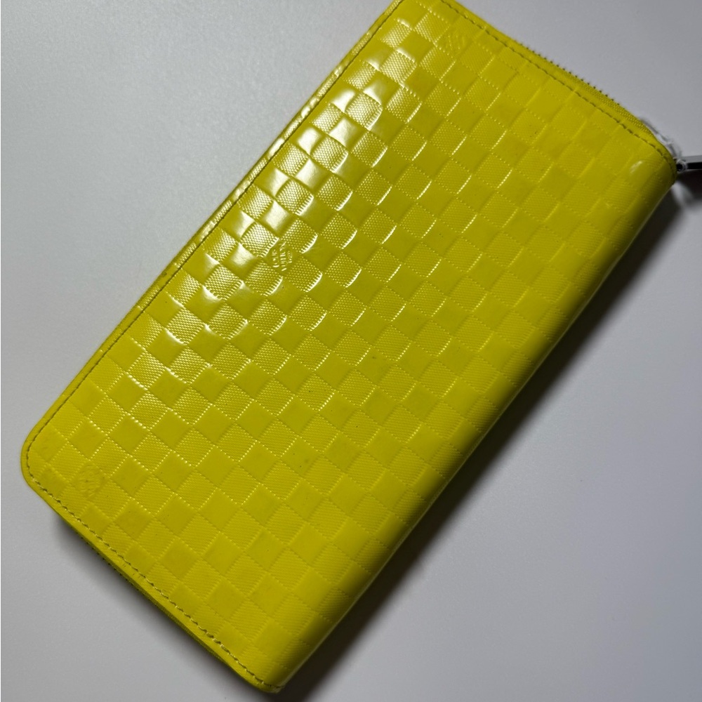 LOUIS VUITTON Monogram Insolite Yellow Zip Wallet